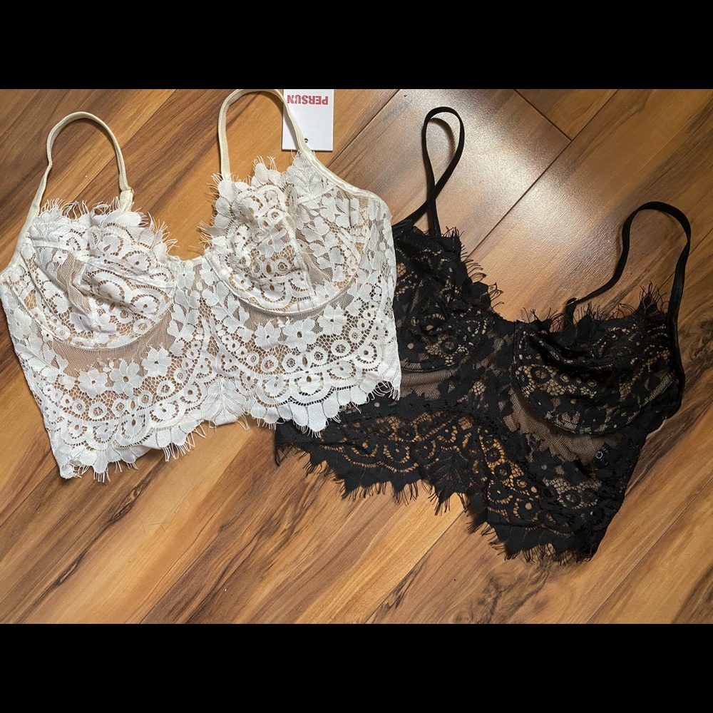 Lace brallette tops ! Size small